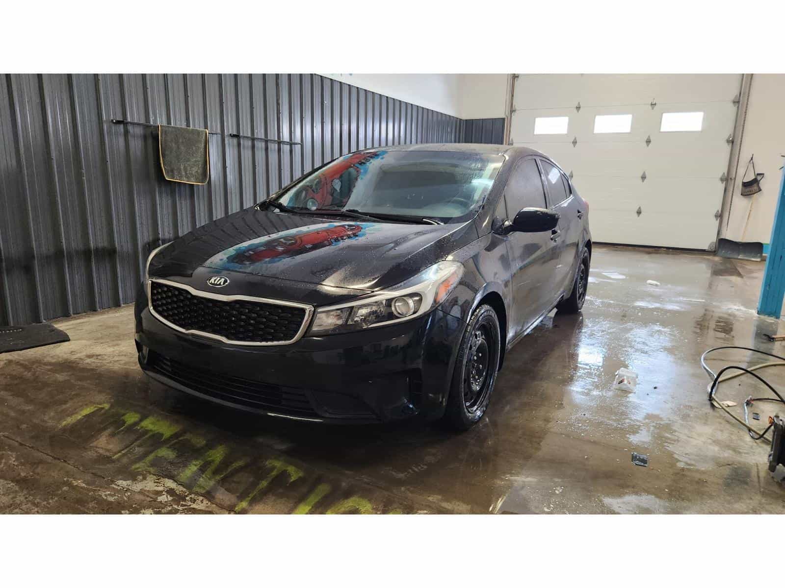 Image 1 Kia Forte LX 2017
