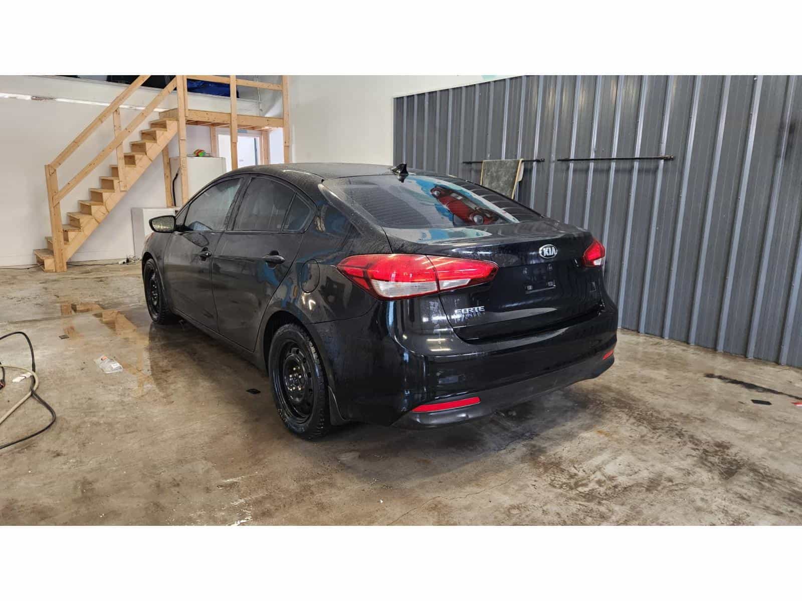 Image 6 Kia Forte LX 2017