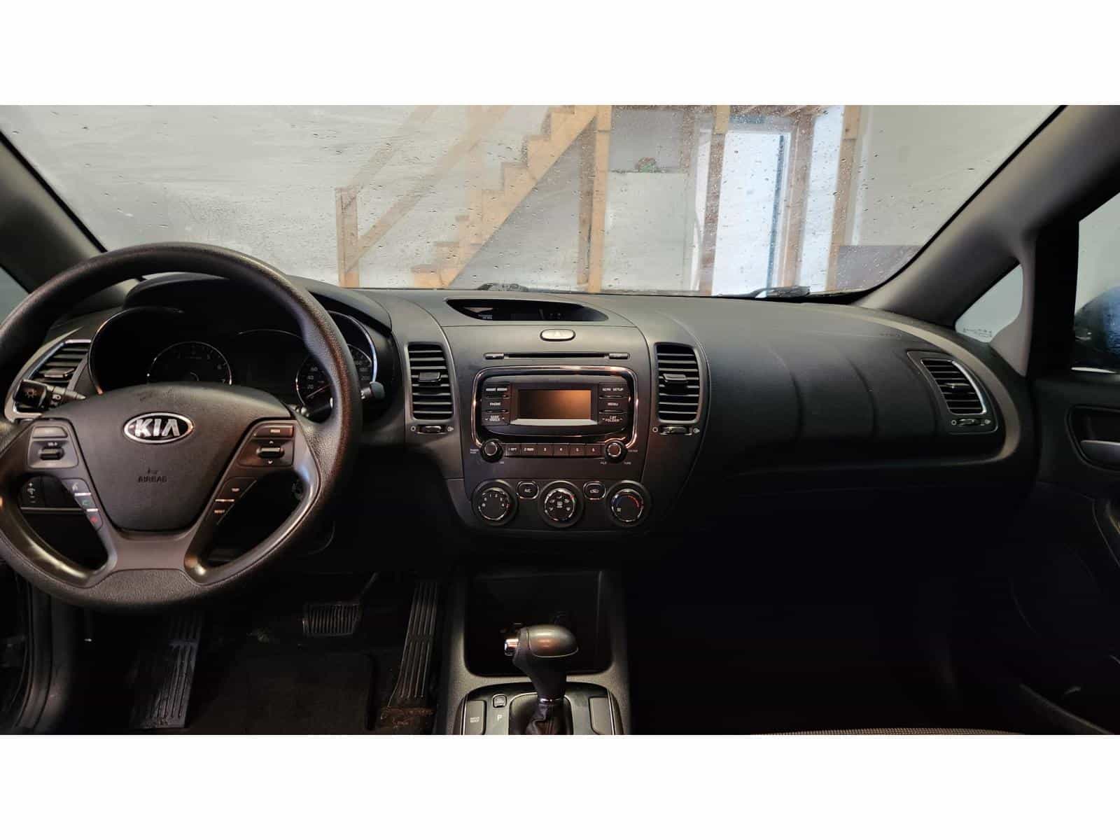 Image 11 Kia Forte LX 2017