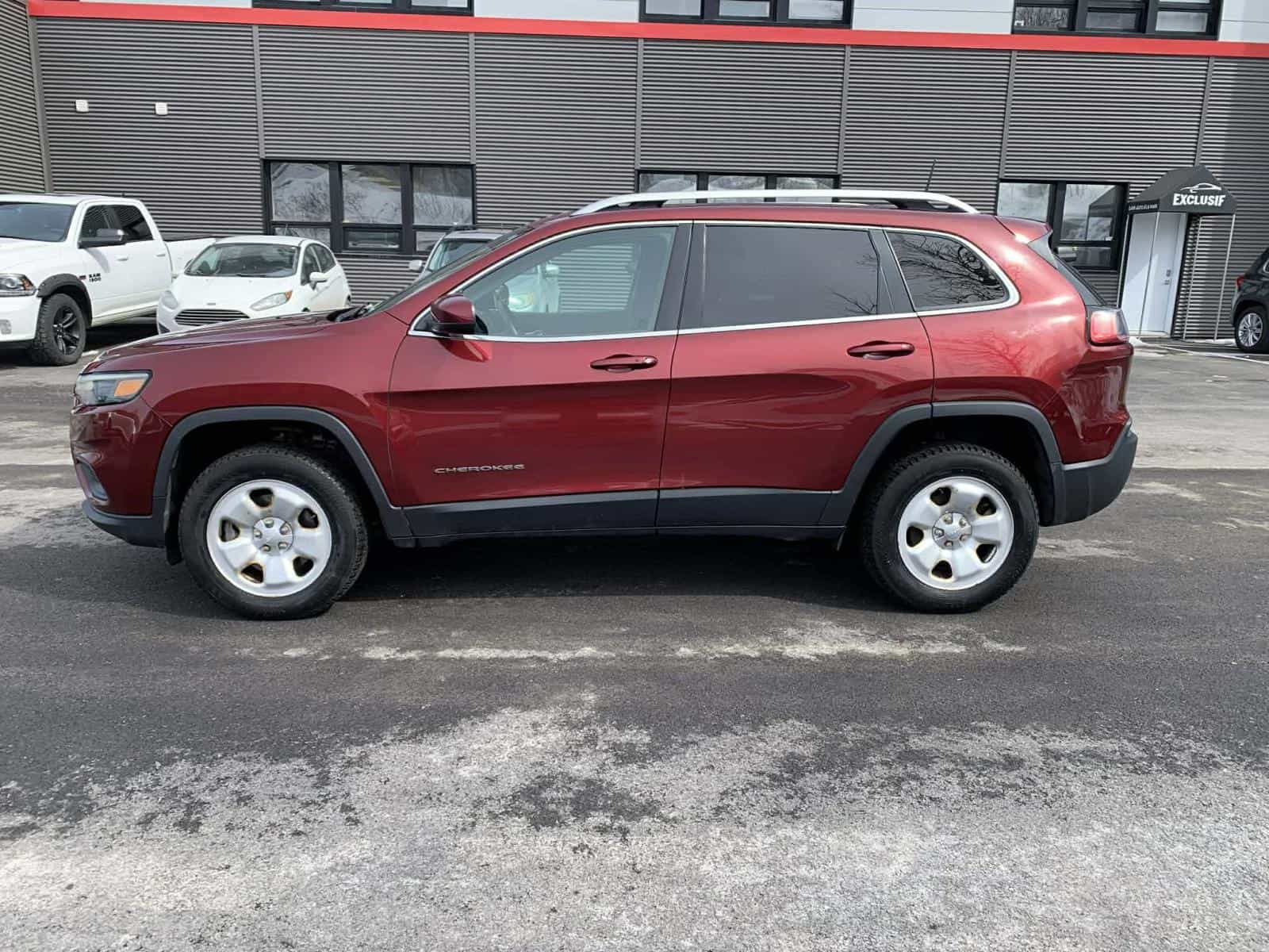 2019 Jeep Cherokee North - Image 8