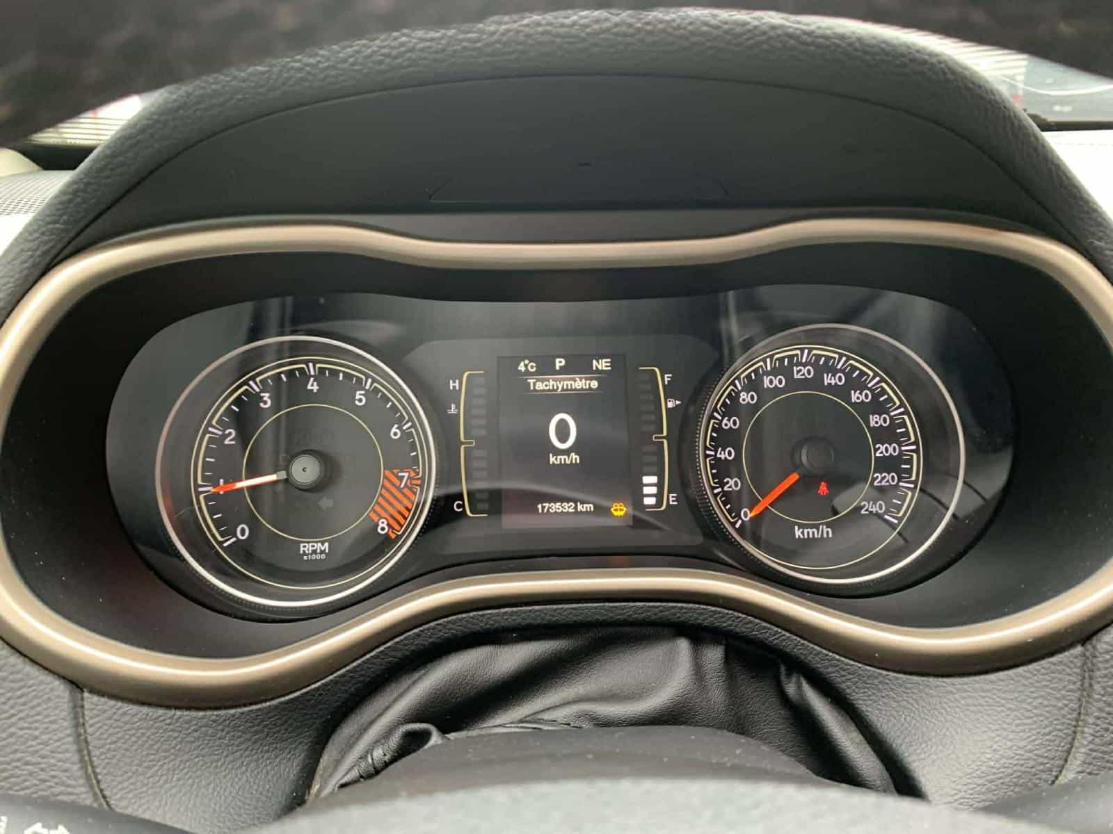 Image 16 Jeep Cherokee Sport 2015