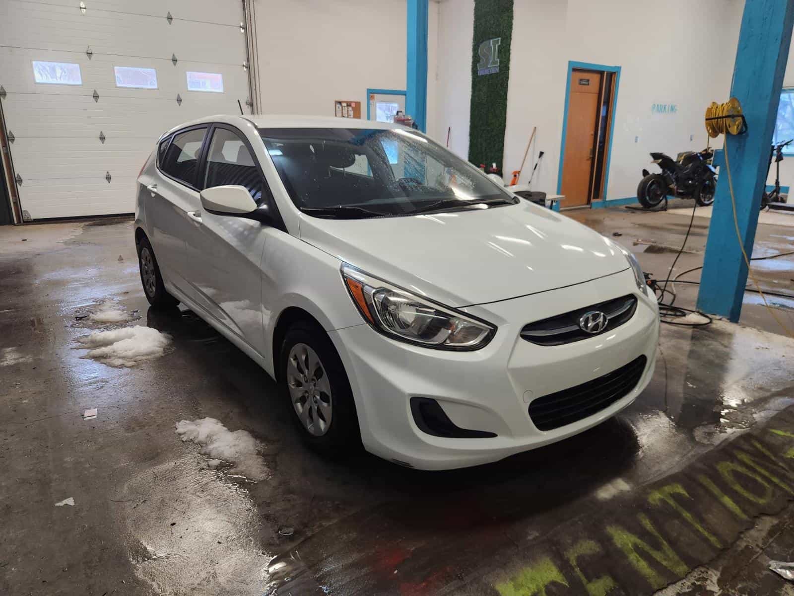 Image 3 Hyundai Accent GL 2016