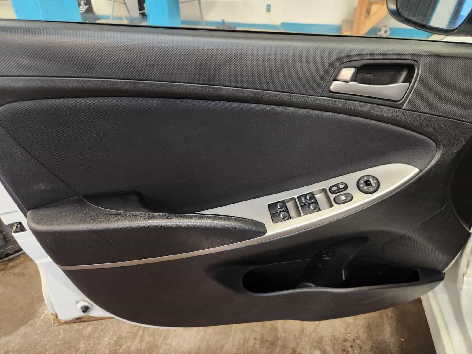 Image 8 Hyundai Accent GL 2016