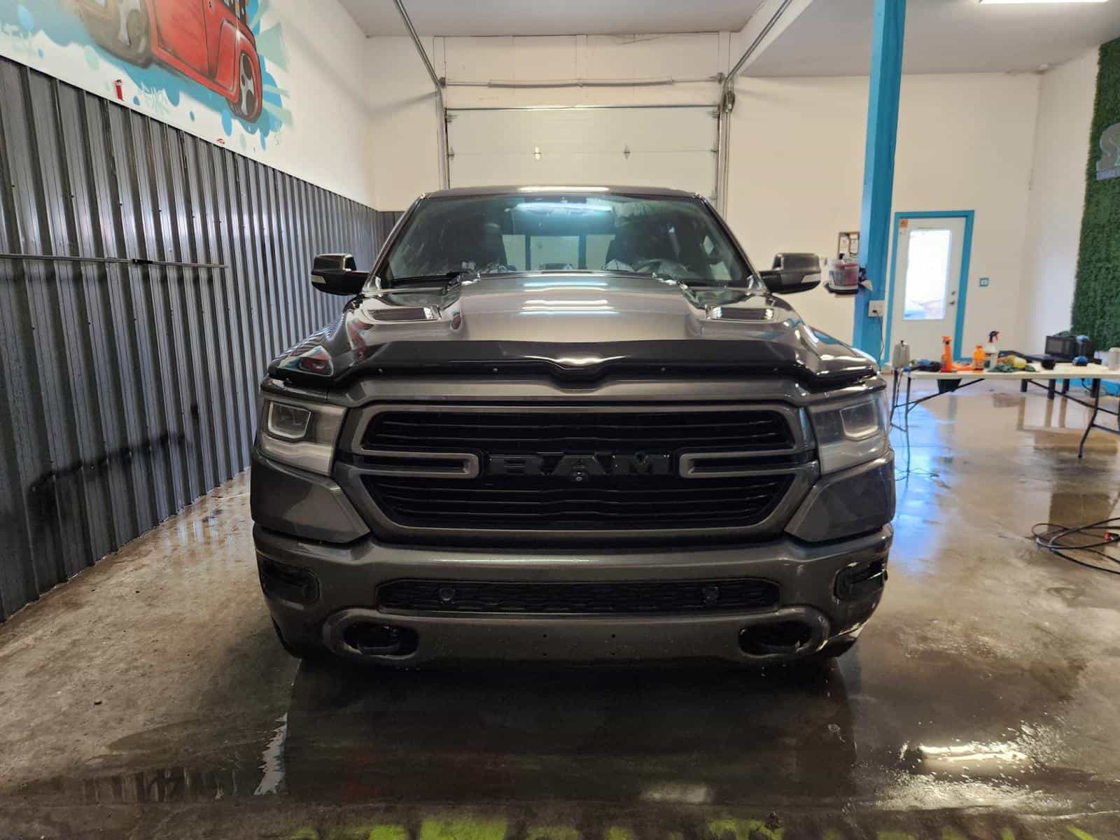 Image 2 RAM 1500 Laramie 2020