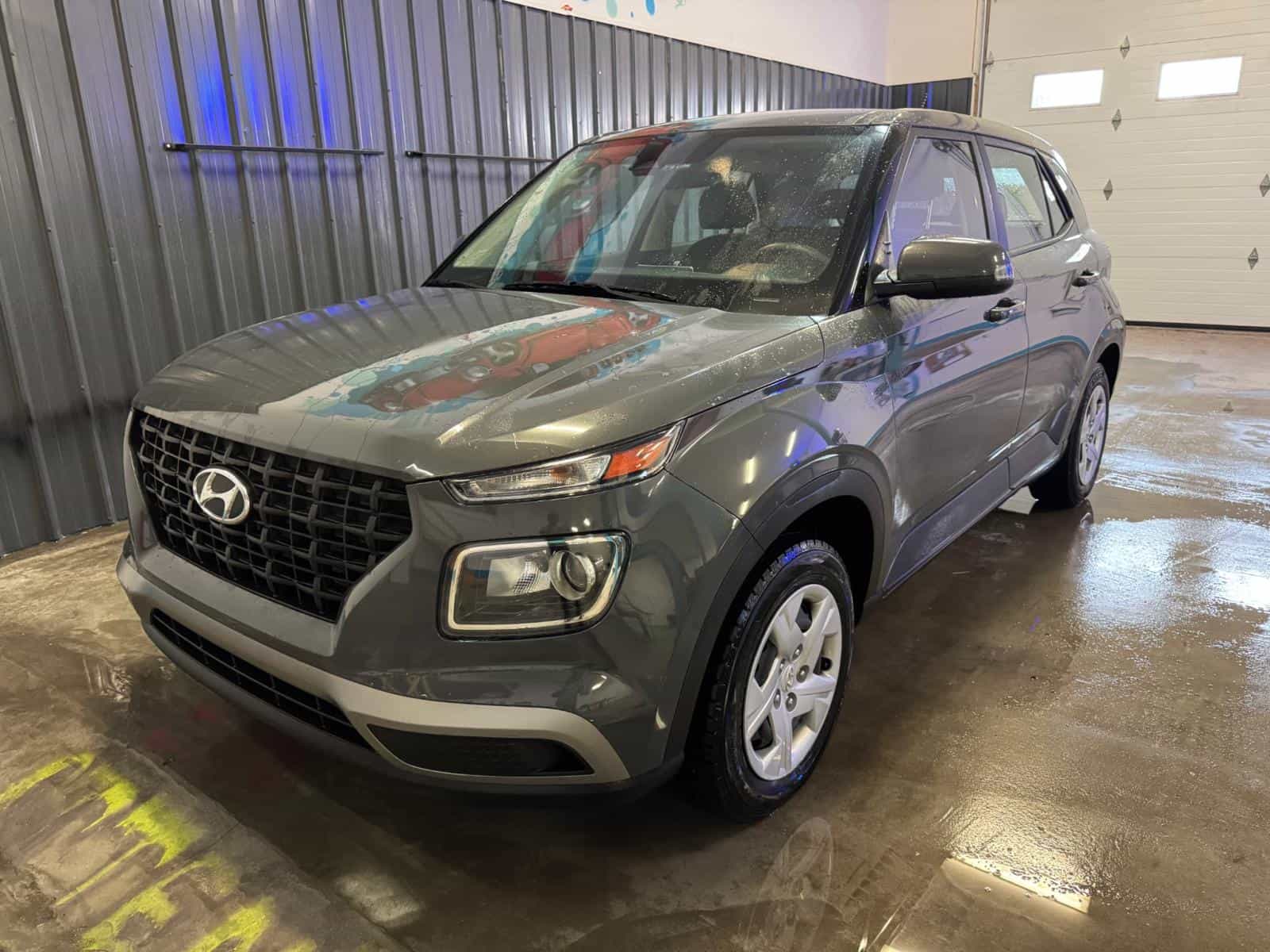 Image 1 Hyundai Venue Essential 2023