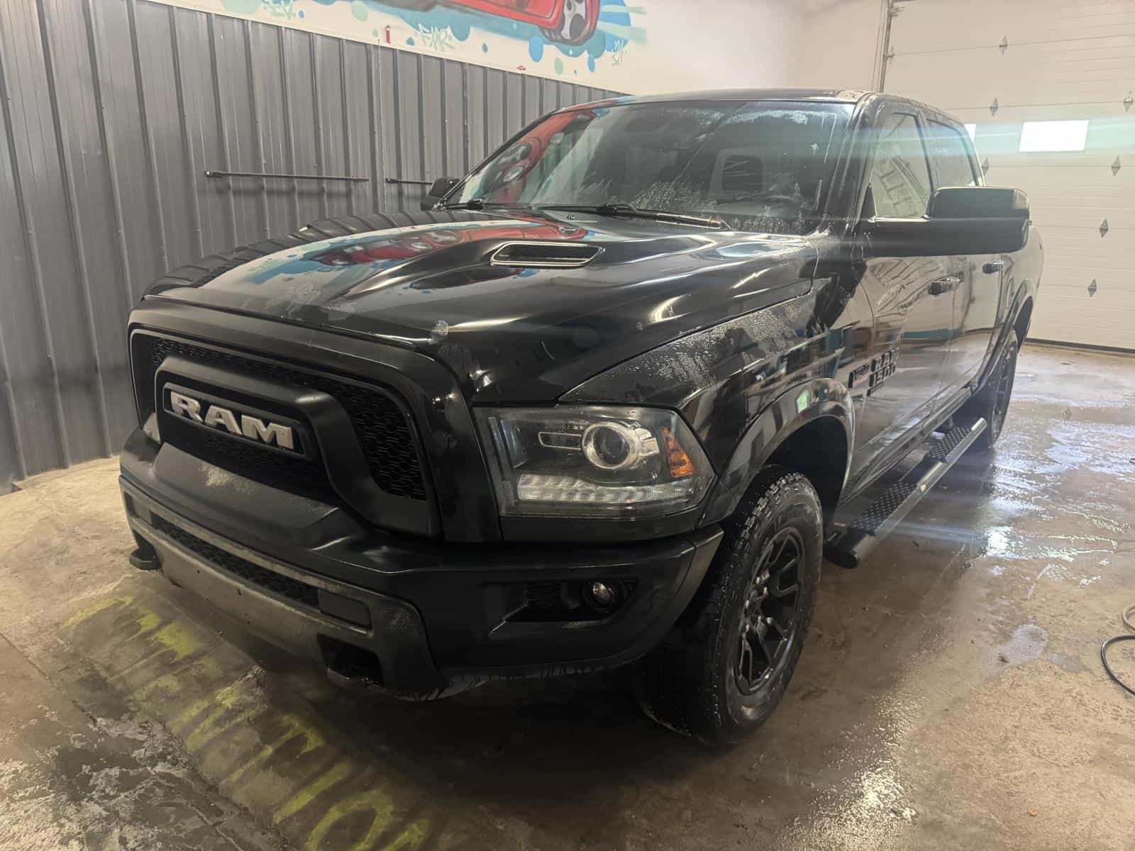 Image 1 RAM 1500 Classic Warlock 2022