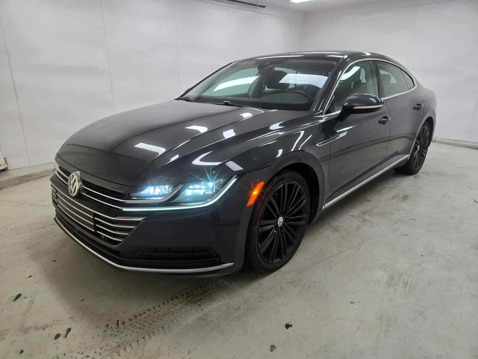 Image 1 Volkswagen Arteon Execline 2019