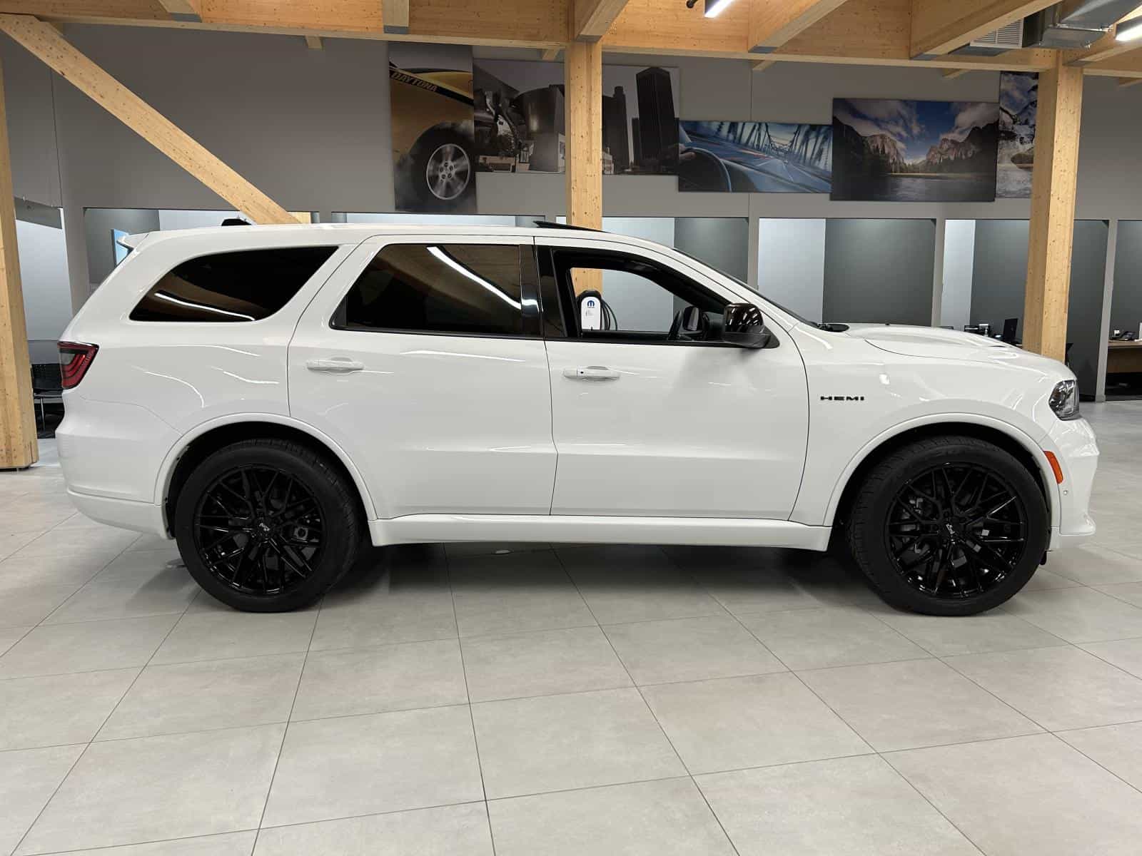 2023 Dodge Durango R/T - Image 5