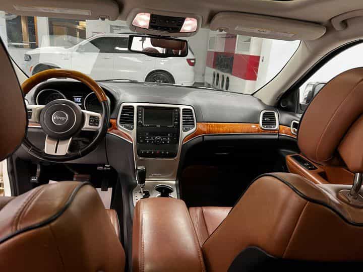 2011 Jeep Grand Cherokee Overland Overland - Image 3