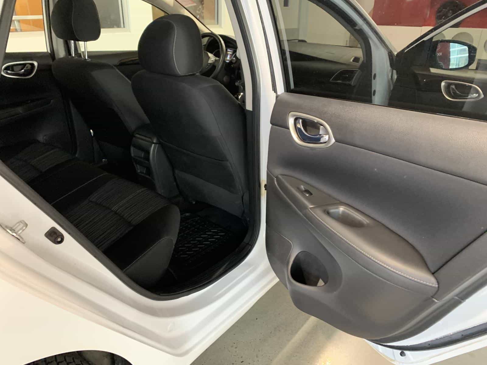 2018 Nissan SENTRA S/SV/SR/SL SV - Image 6