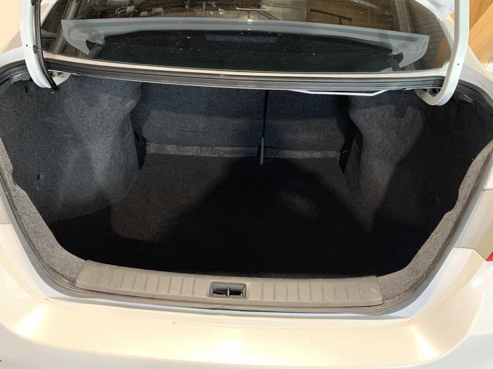 2018 Nissan SENTRA S/SV/SR/SL SV - Image 21