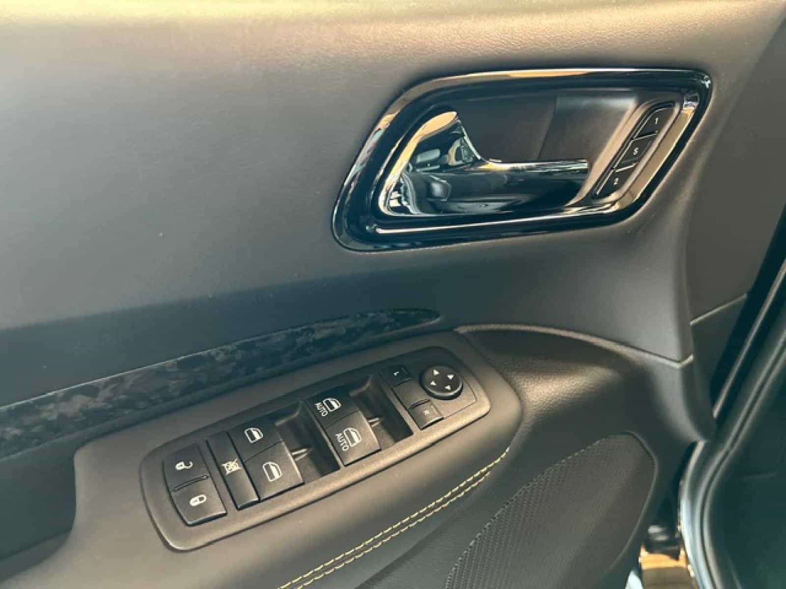 Image 10 Dodge Durango R/T (22J) 2025