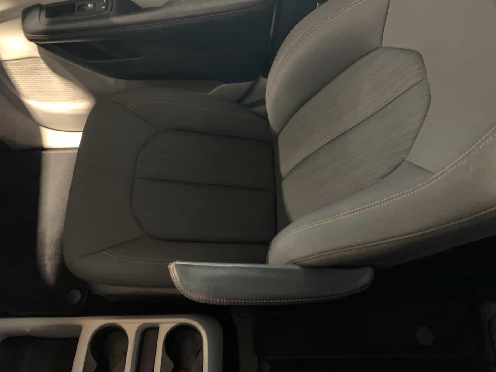 2019 Chrysler Pacifica Touring - Image 27