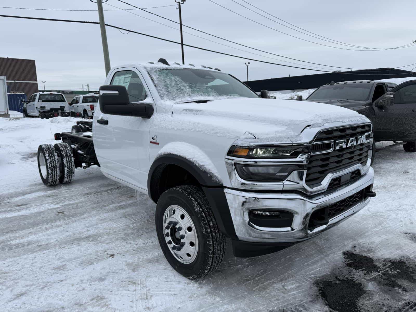 2025 RAM Chassis Cab 5500 Chassis Cab Tradesman - Image 3