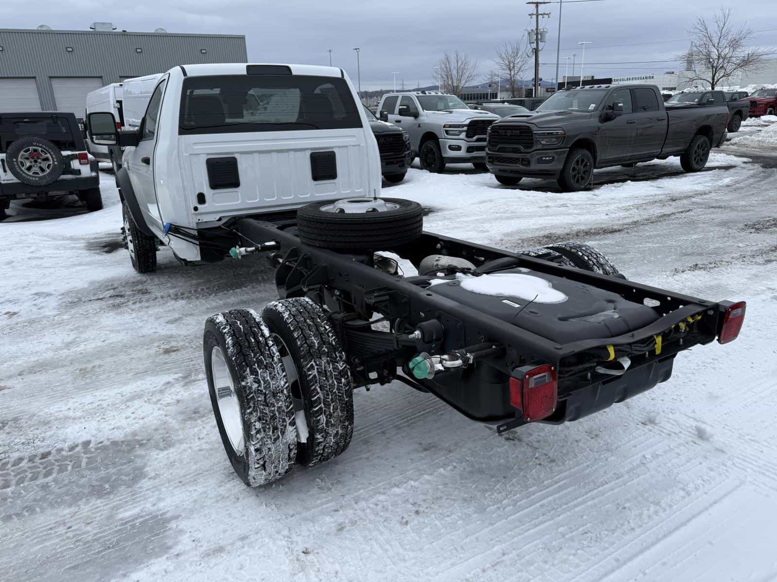2025 RAM Chassis Cab 5500 Chassis Cab Tradesman - Image 5