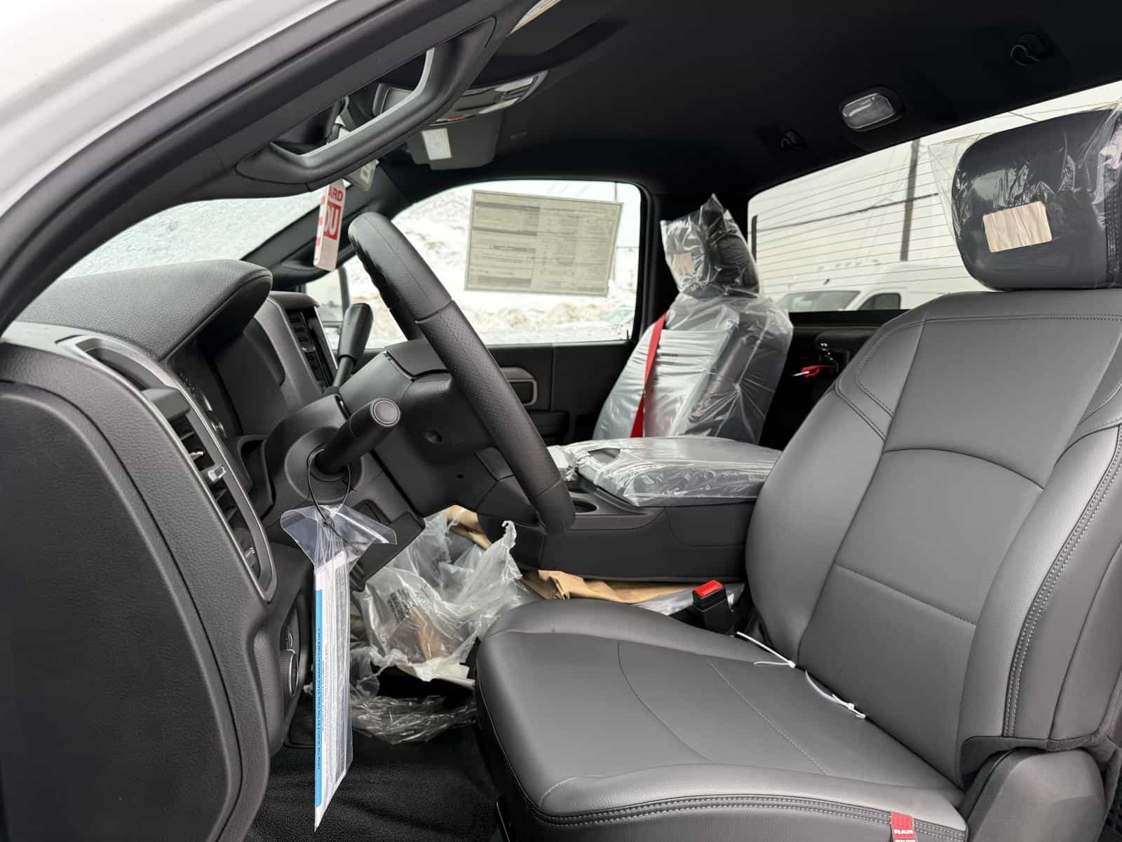 2025 RAM Chassis Cab 5500 Chassis Cab Tradesman - Image 7