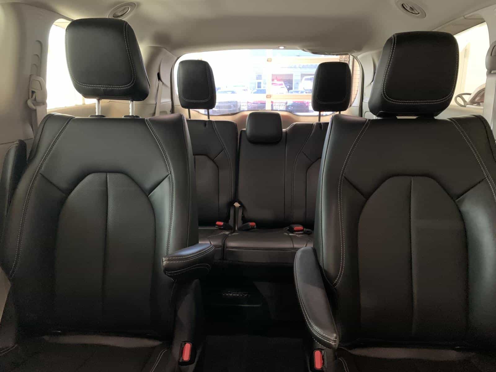 2023 Chrysler Pacifica Hybrid Touring L - Image 23