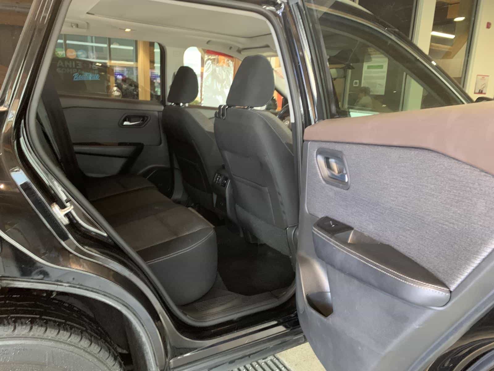 Image 11 Nissan ROGUE SV SV 2021