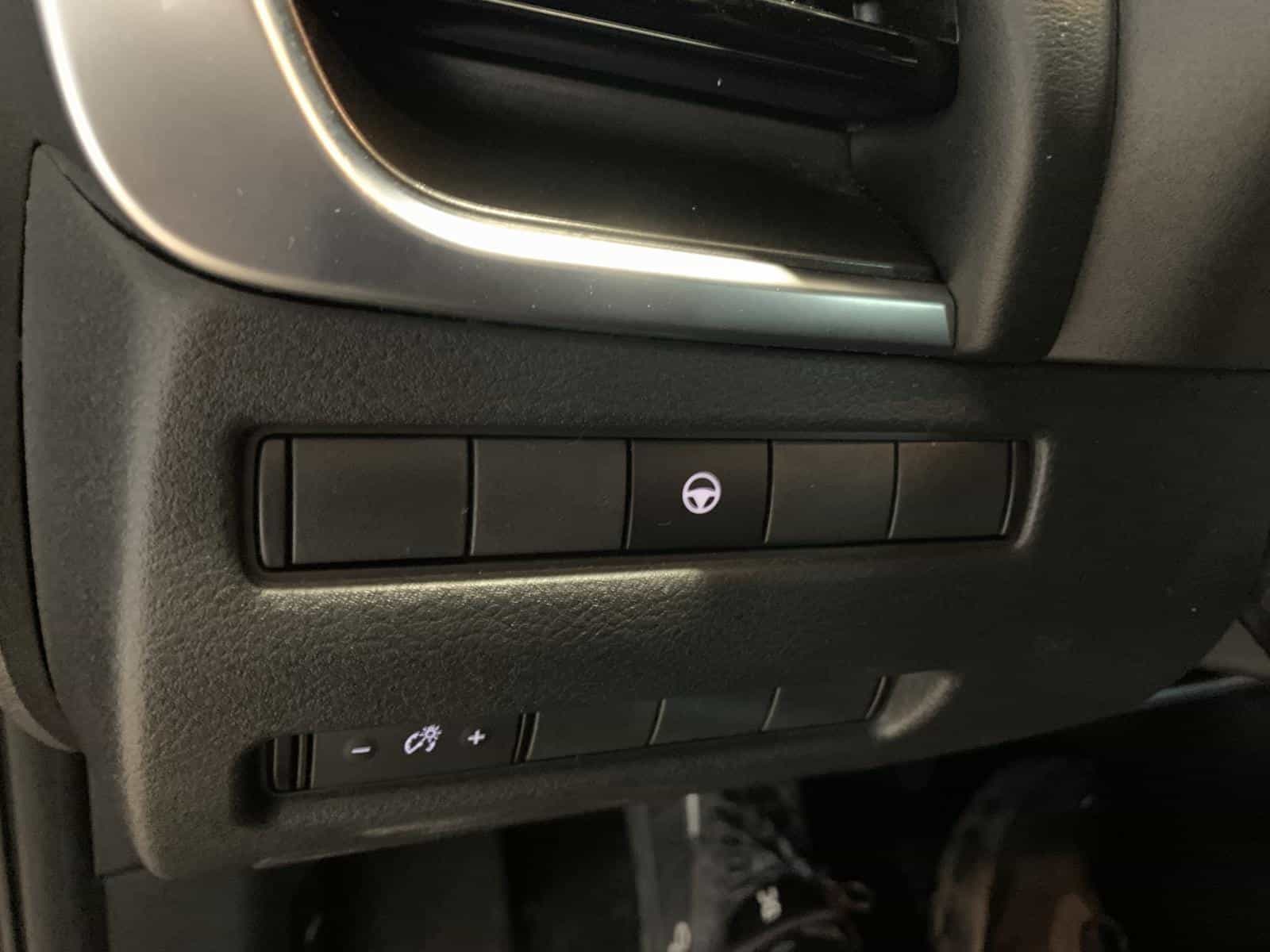 2021 Nissan Rogue SV - Image 23