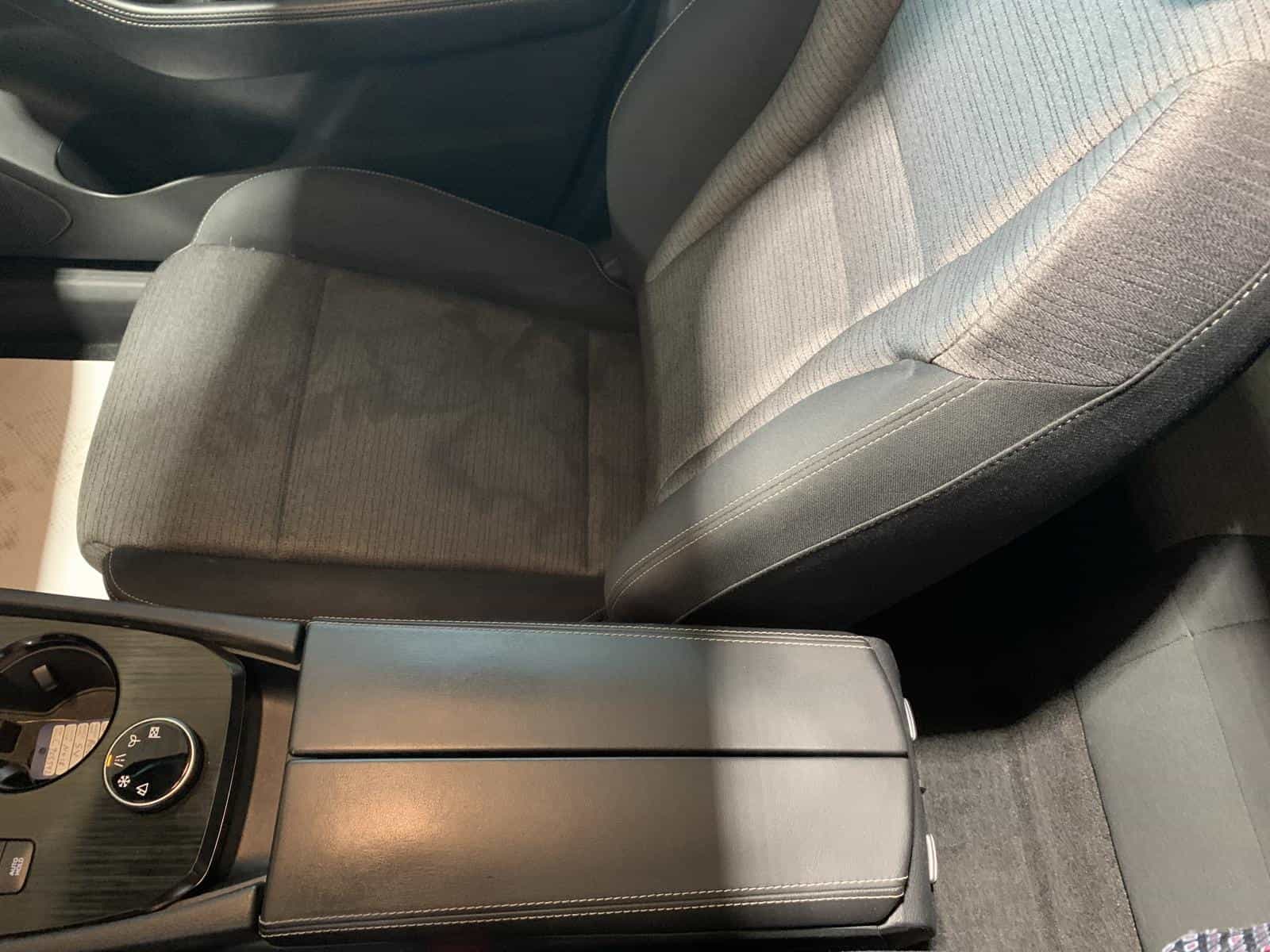 2021 Nissan Rogue SV - Image 28