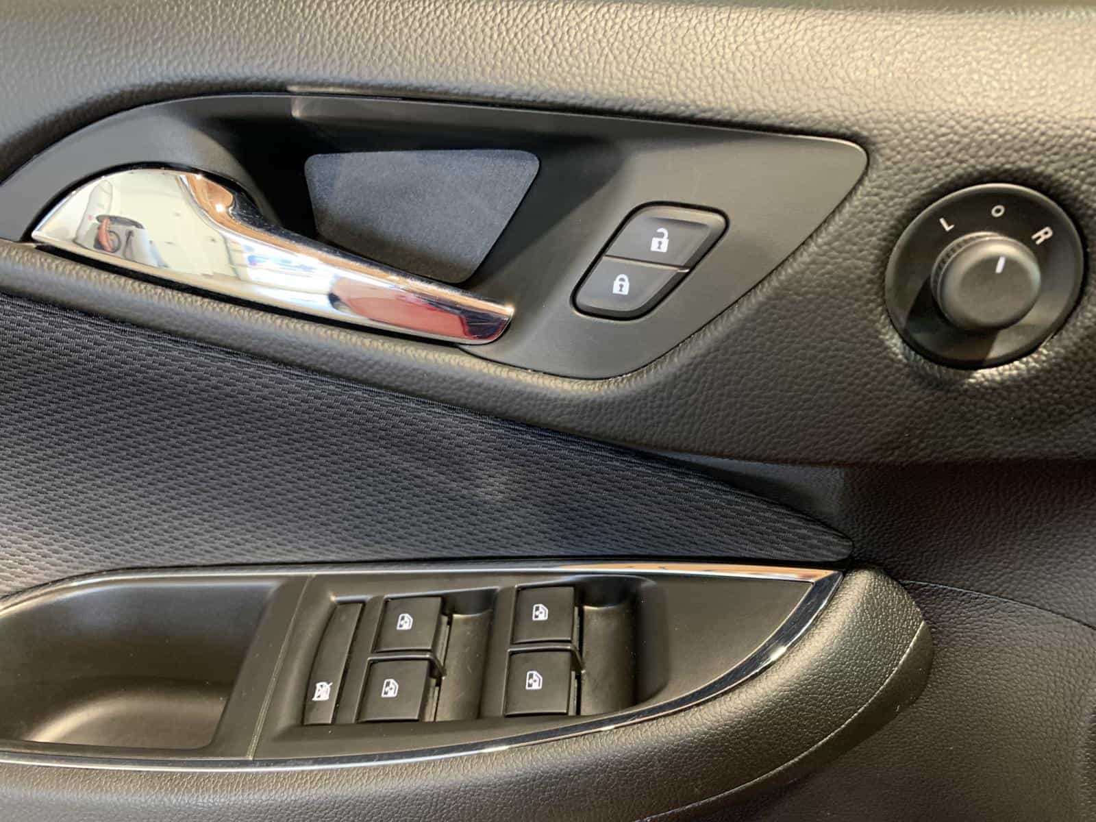 2018 Chevrolet Cruze LT - Image 21