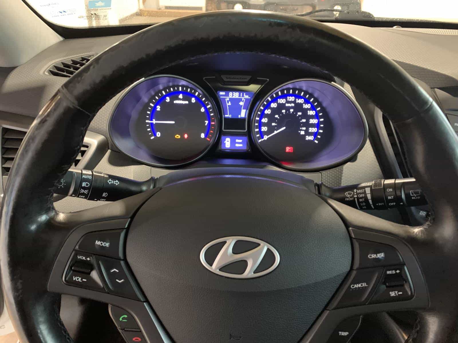 2015 Hyundai Veloster Turbo Turbo - Image 9