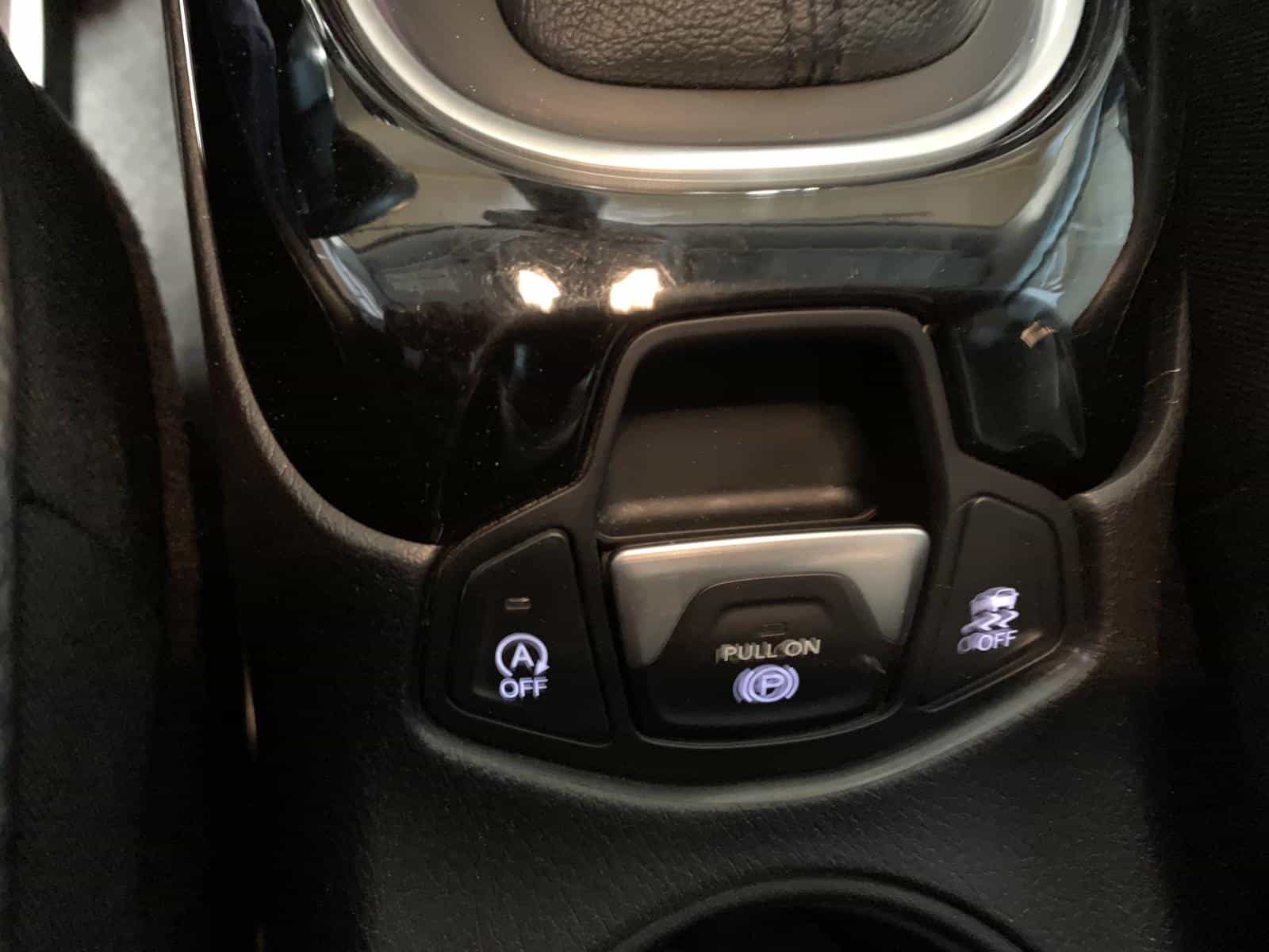 2018 Jeep Compass Latitude North - Image 19