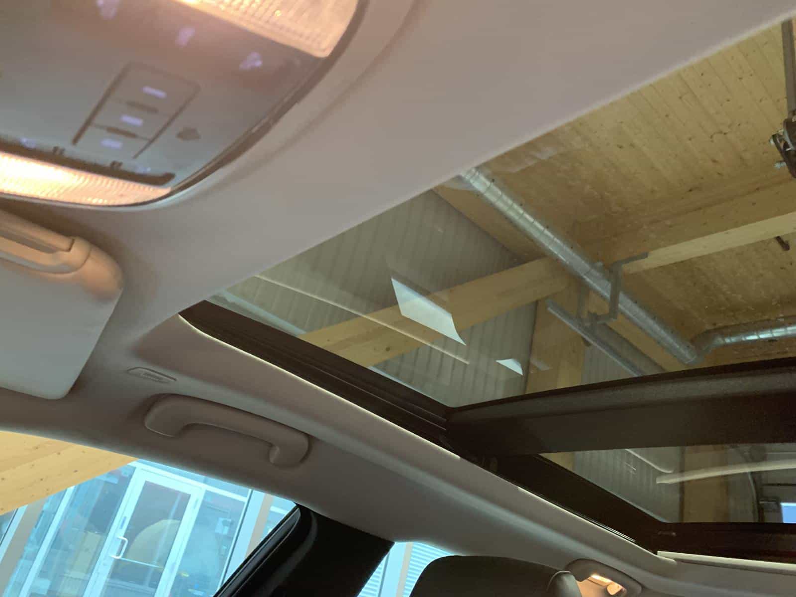 2023 Chrysler 300 Touring L - Image 24