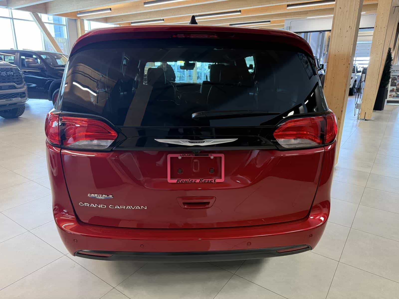 2026 Chrysler Grand Caravan SXT - Image 4