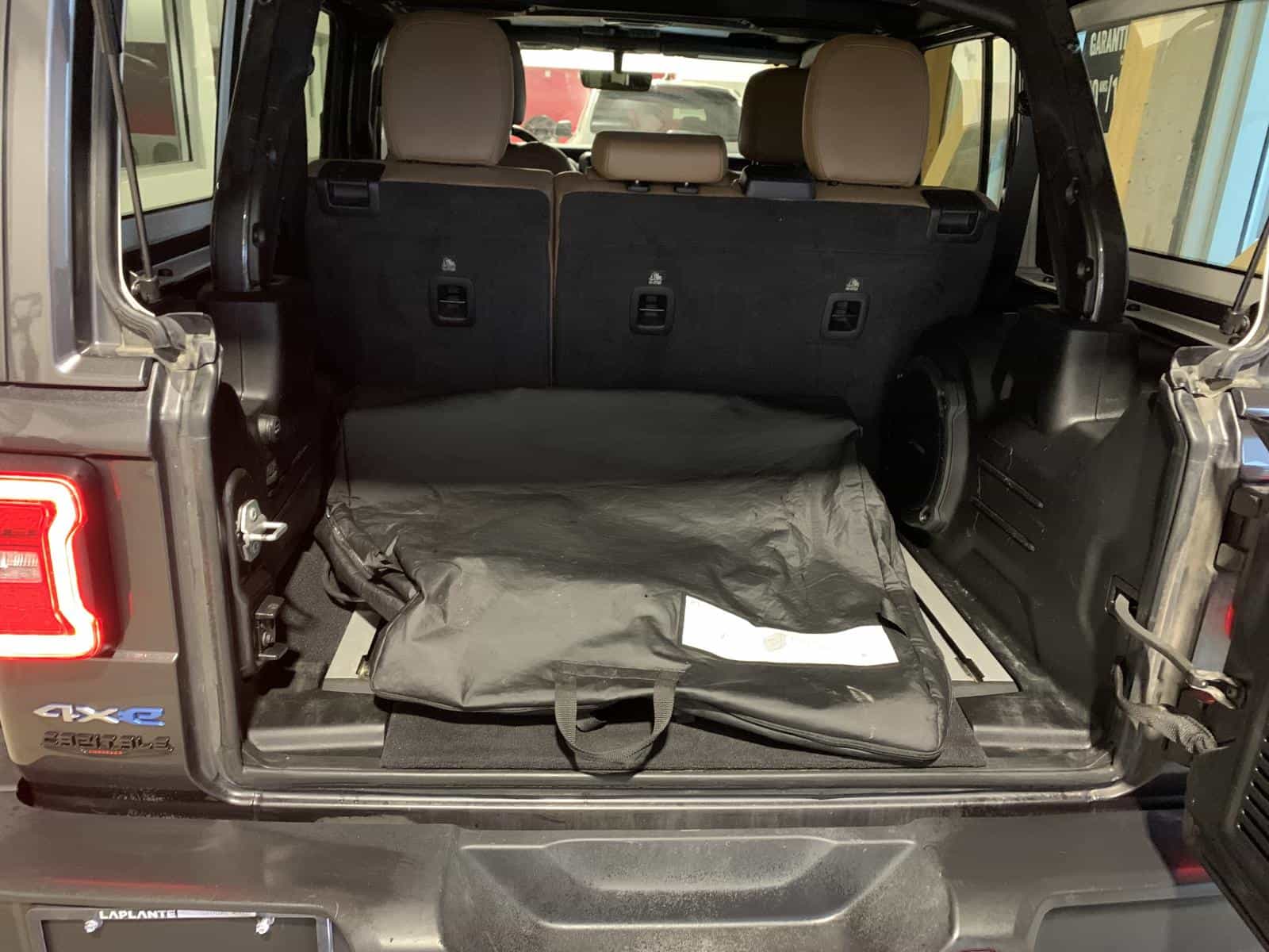 2021 Jeep Wrangler 4xe Unlimited Sahara - Image 11