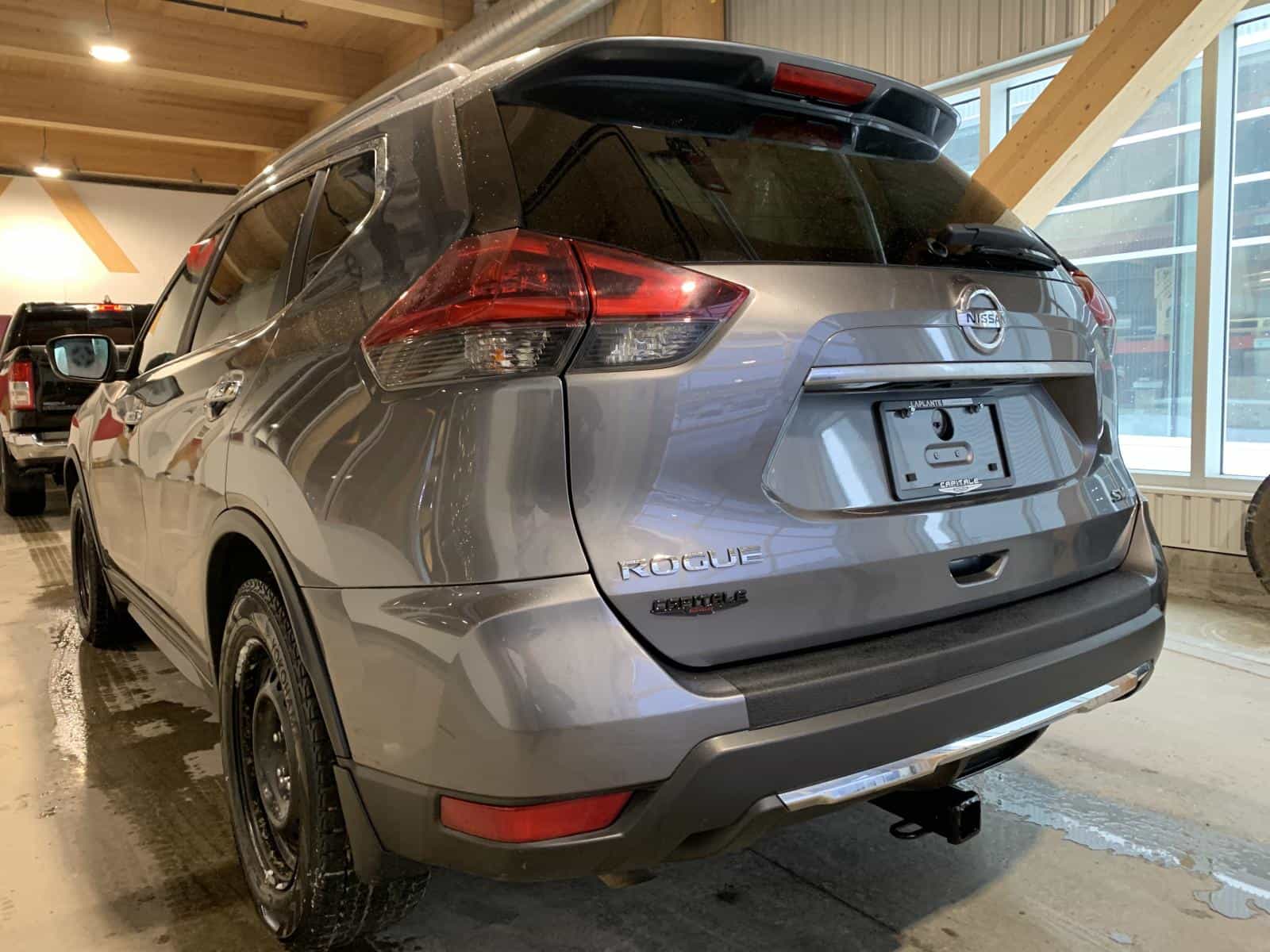 2020 Nissan Rogue SV - Image 2