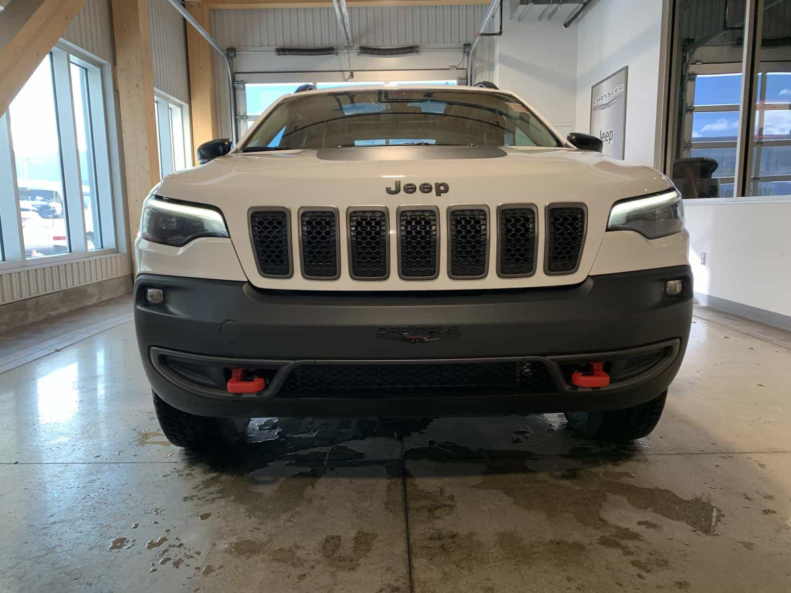 2022 Jeep Cherokee Trailhawk - Image 6