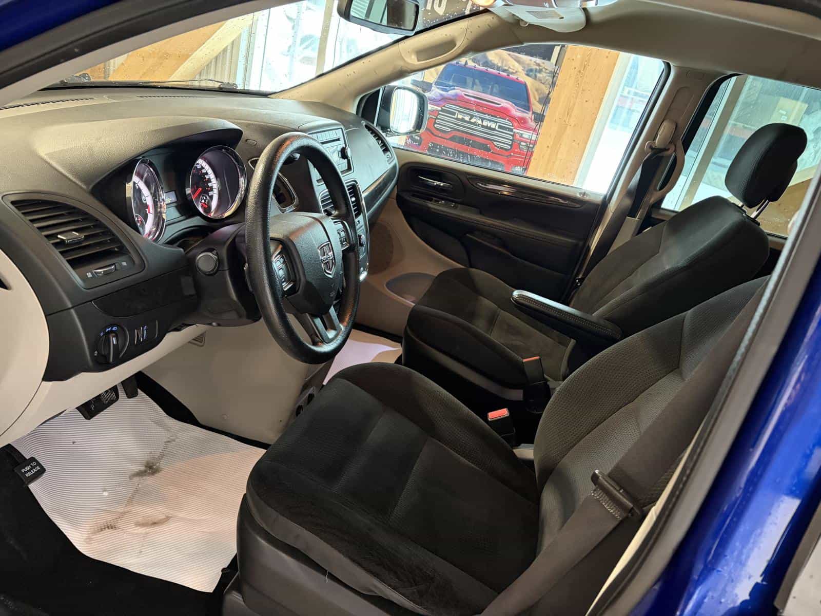 2019 Dodge GRAND CARAVAN SE Canada Value Package - Image 10