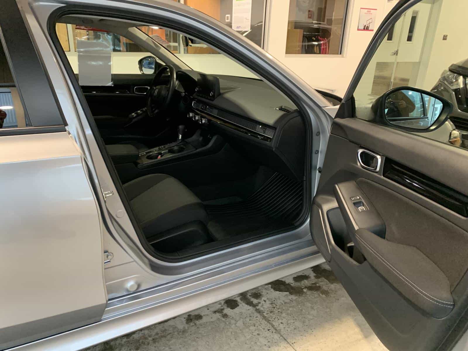 2022 Honda Civic EX - Image 7