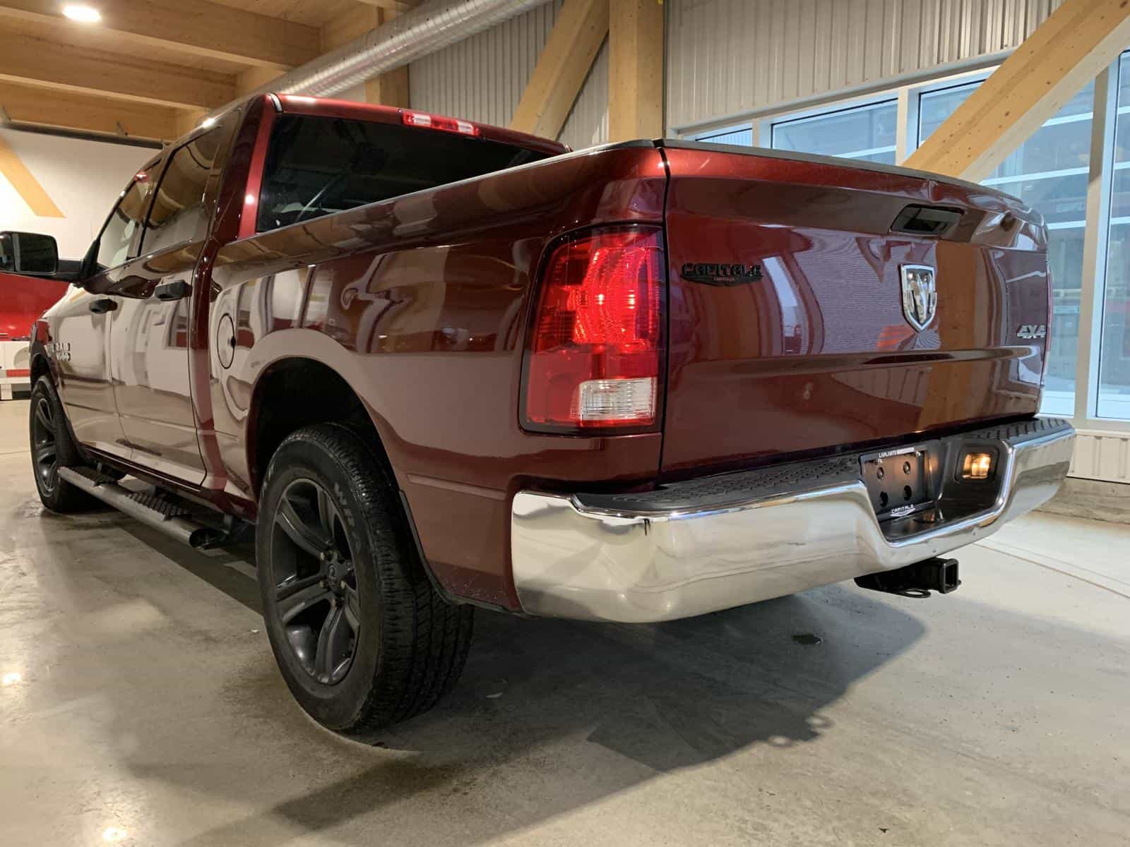 2018 RAM 1500 ST - Image 2