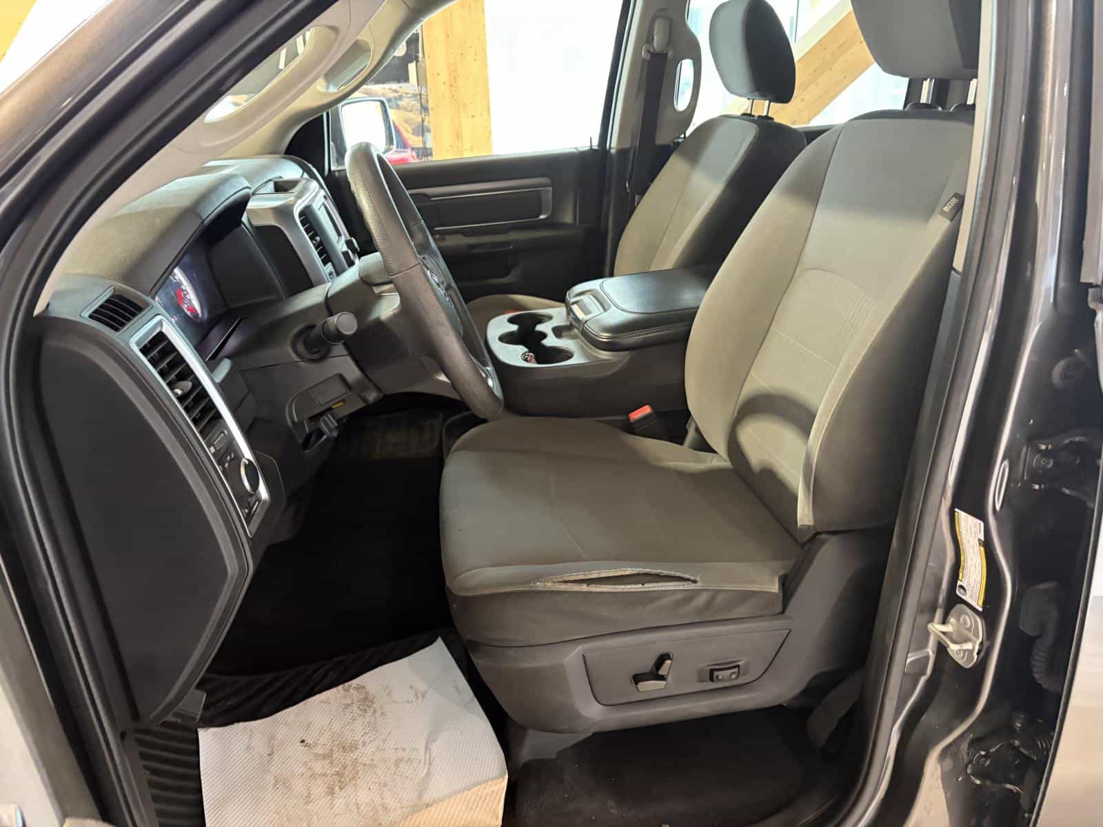 Image 12 RAM 1500 CLASSIC SLT SLT 2023