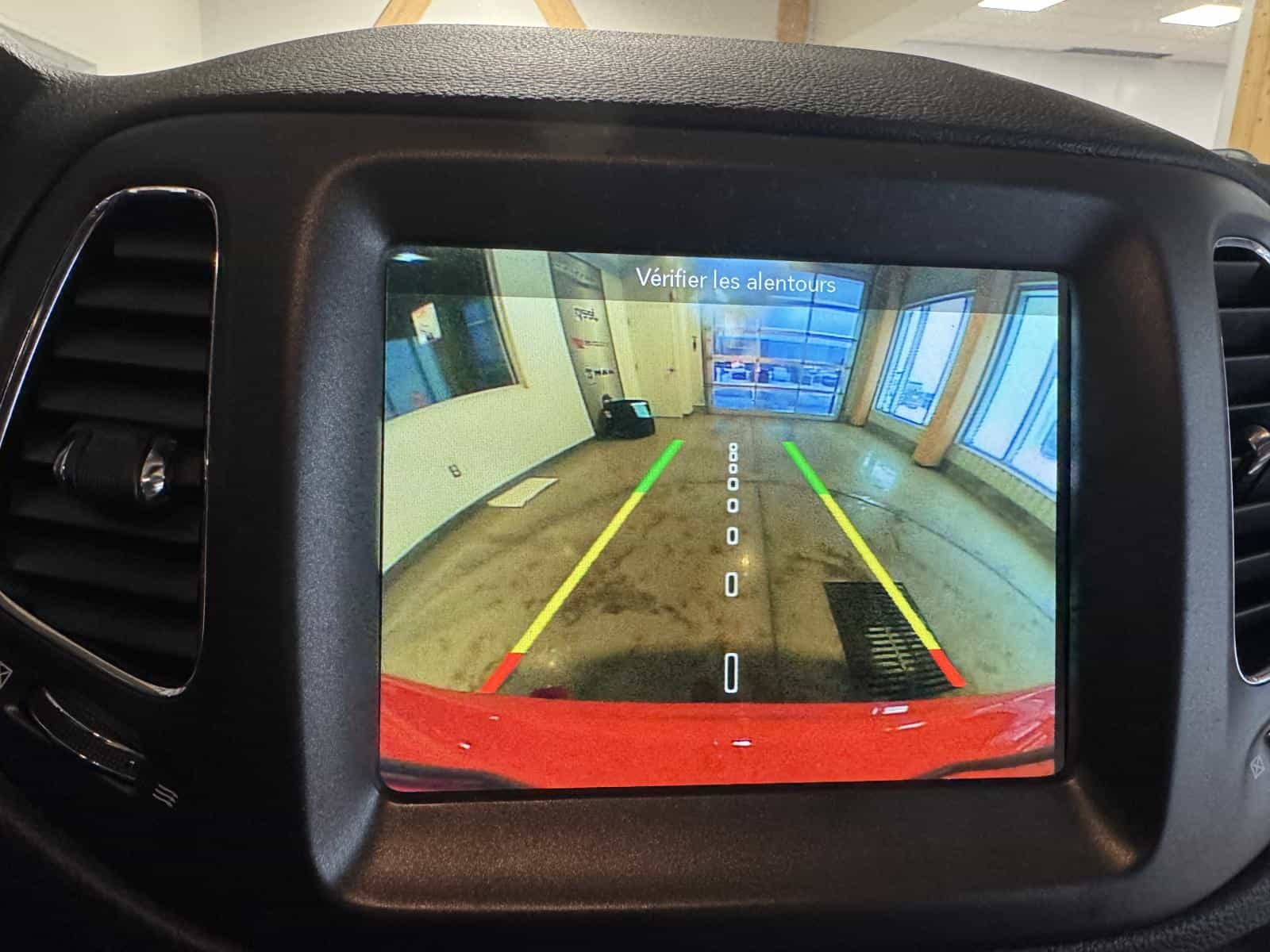 2018 Jeep Compass Trailhawk Trailhawk - Image 16