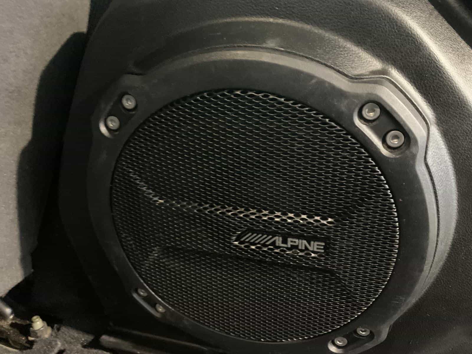 2024 Jeep Wrangler Willys - Image 10