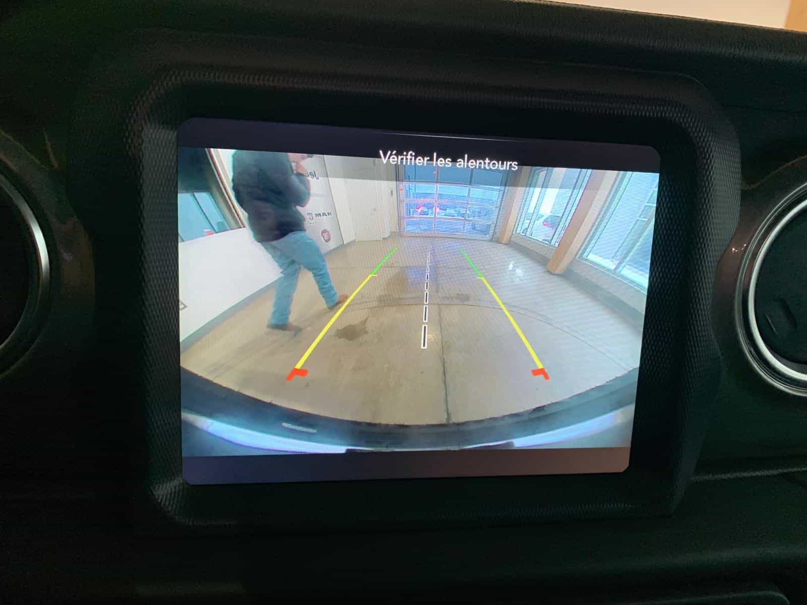 2021 Jeep WRANGLER UNLIMITED SAHARA Unlimited Sahara - Image 11