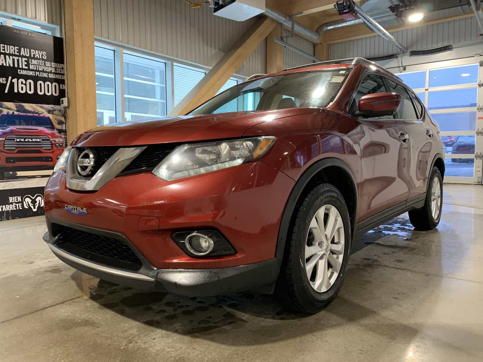 2016 Nissan Rogue SV - Image 1