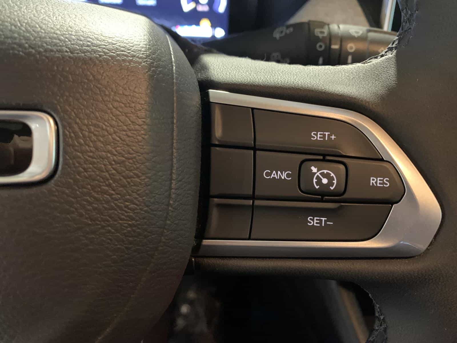 2023 Jeep Compass North - Image 19