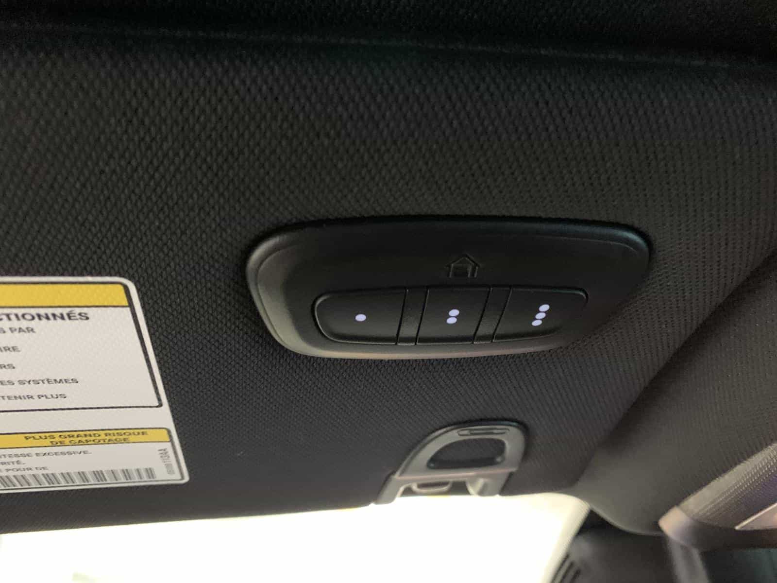 2023 Jeep Compass North - Image 24