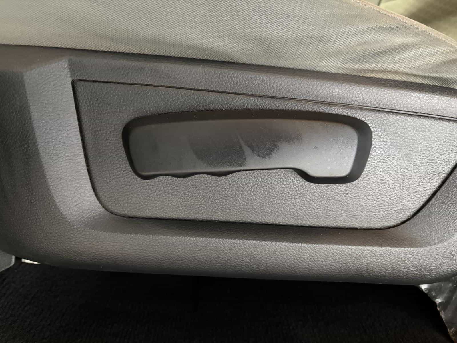 2015 RAM 1500 ST ST - Image 11