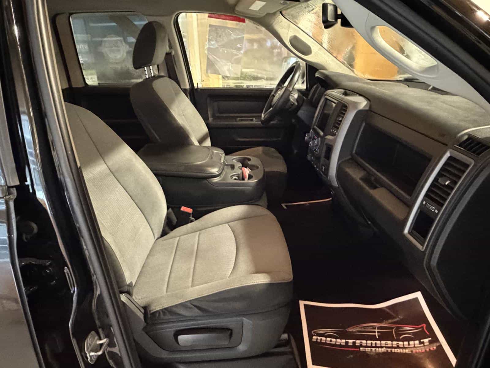 2021 RAM 1500 Class Express - Image 10