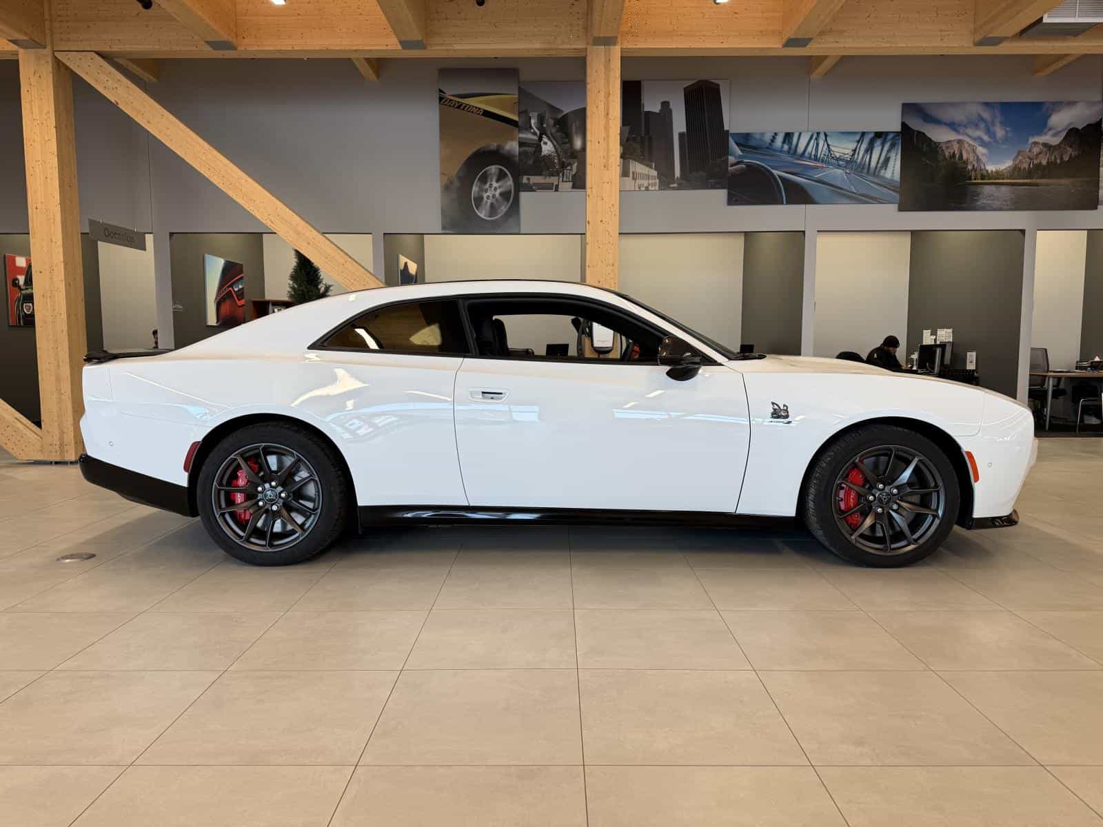 2024 Dodge Charger Daytona EV R/T - Image 5