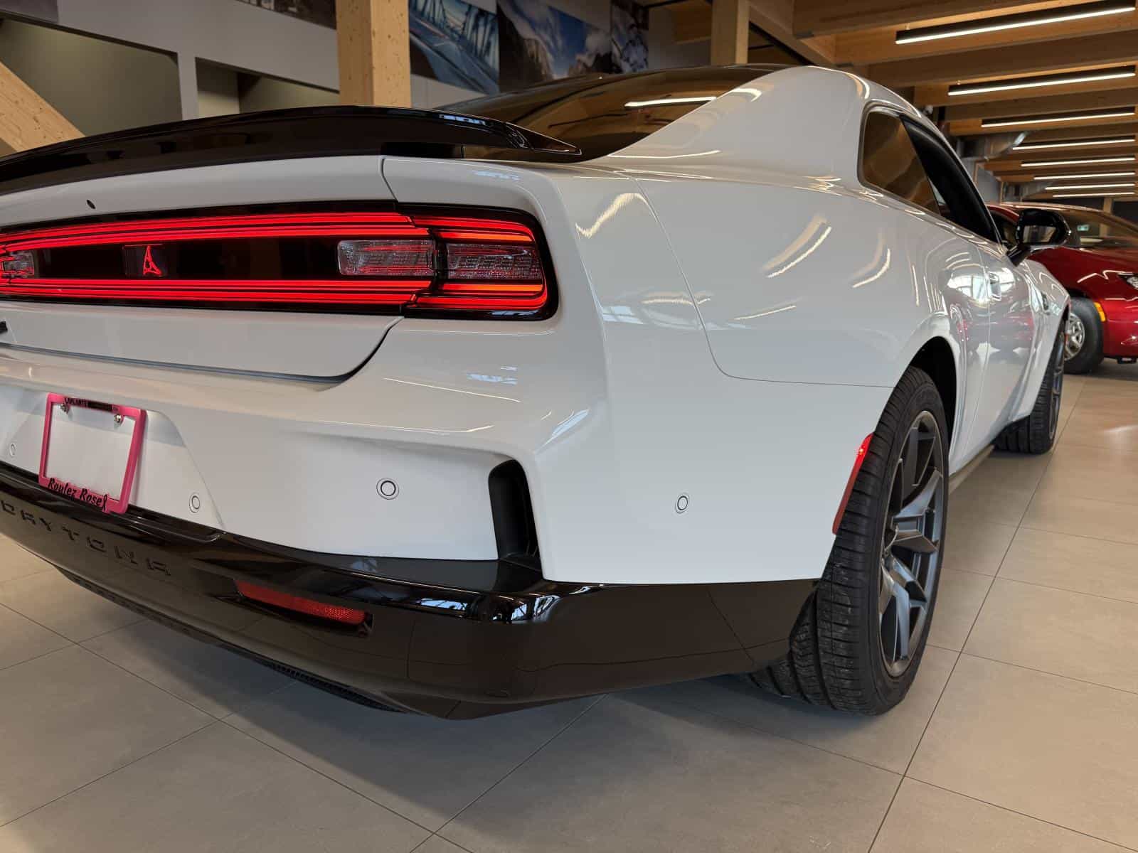 2024 Dodge Charger Daytona EV R/T - Image 9