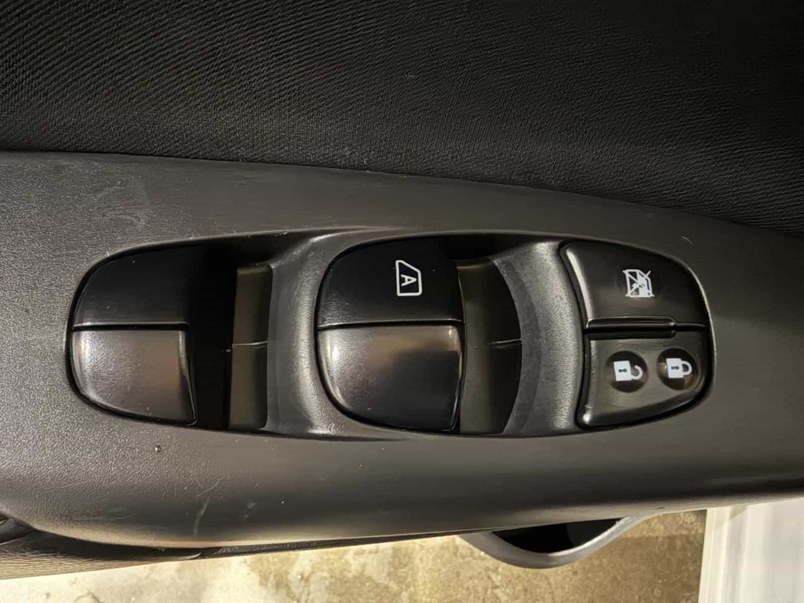 Image 11 Nissan Sentra SV 2018