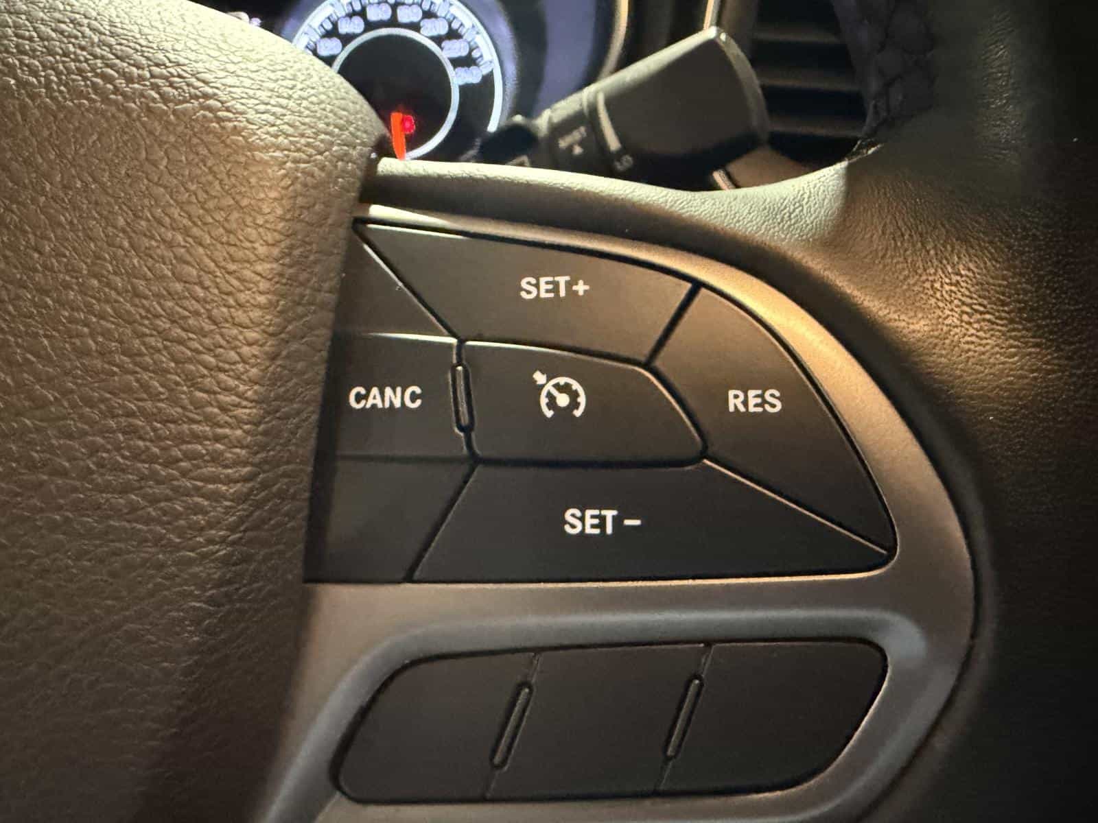 2019 Jeep Cherokee North - Image 15