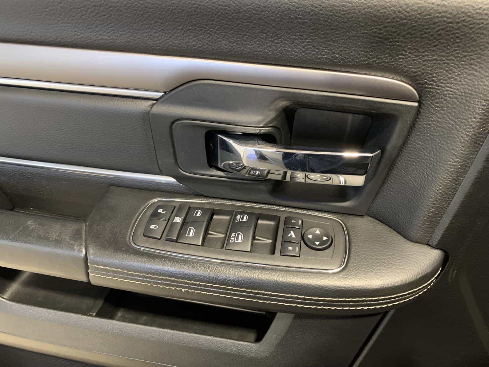 Image 26 RAM 1500 Classic Warlock 2023