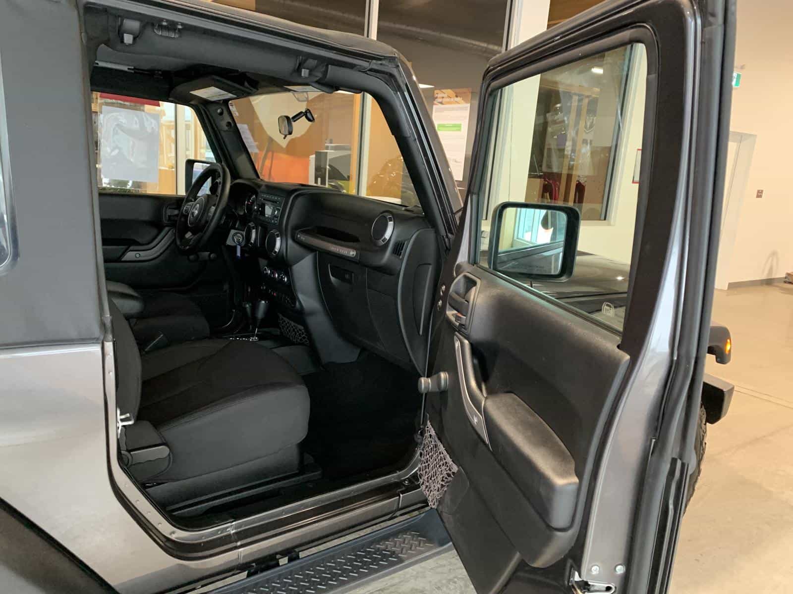 2017 Jeep Wrangler Sport - Image 9